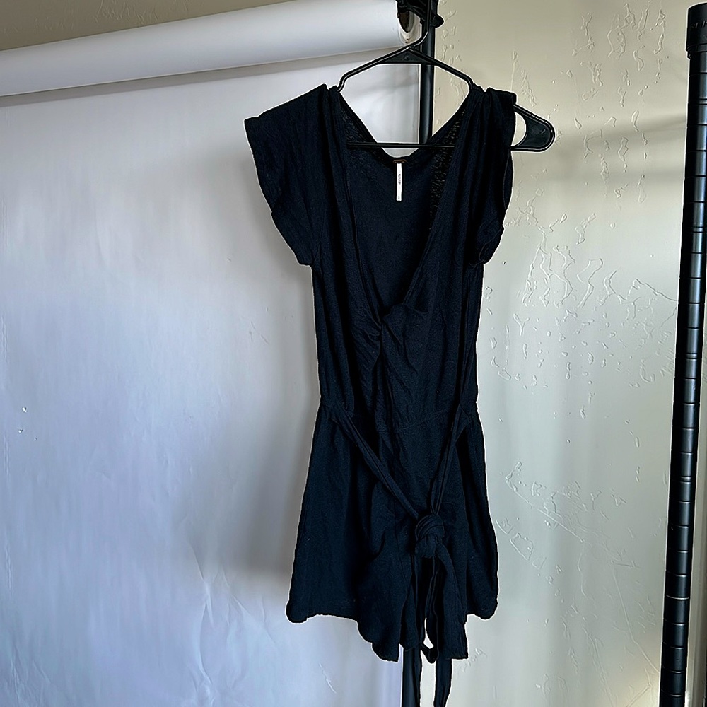 Free People size small black romper super cute in excellent condition